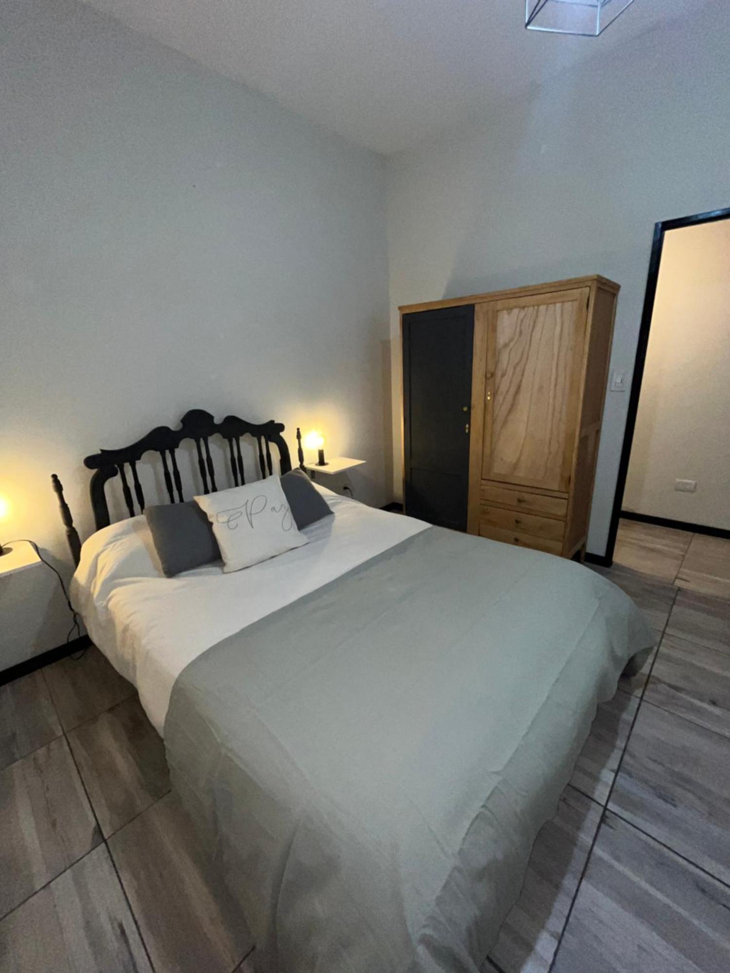 Departamento Espana A 3 Cuadras Plaza Independencia מנדוזה מראה חיצוני תמונה